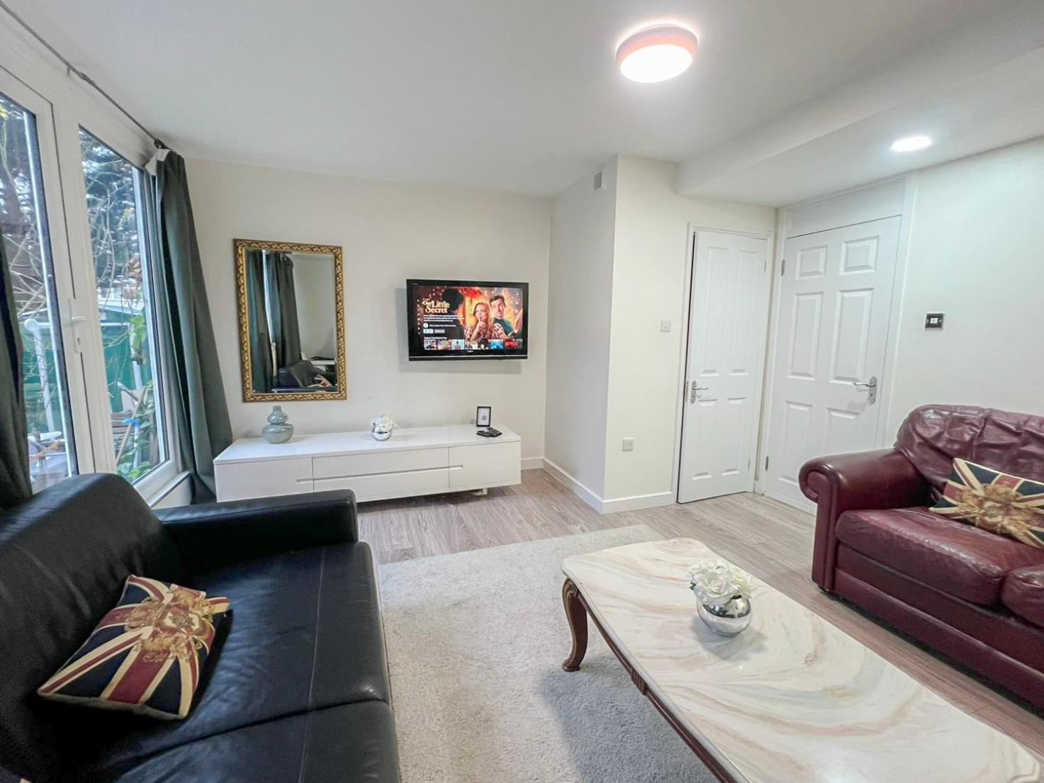 Cosy 3 Bedroom 3 Bathroom Flat With Private Garden- Maida Vale, Near Paddington