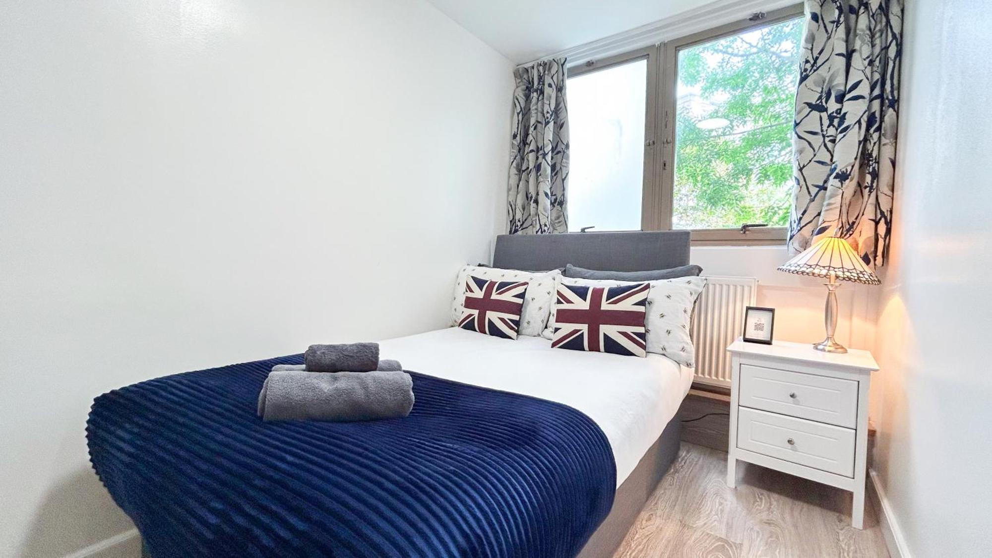 Cosy 3 Bedroom 3 Bathroom Flat With Private Garden- Maida Vale, Near Paddington London