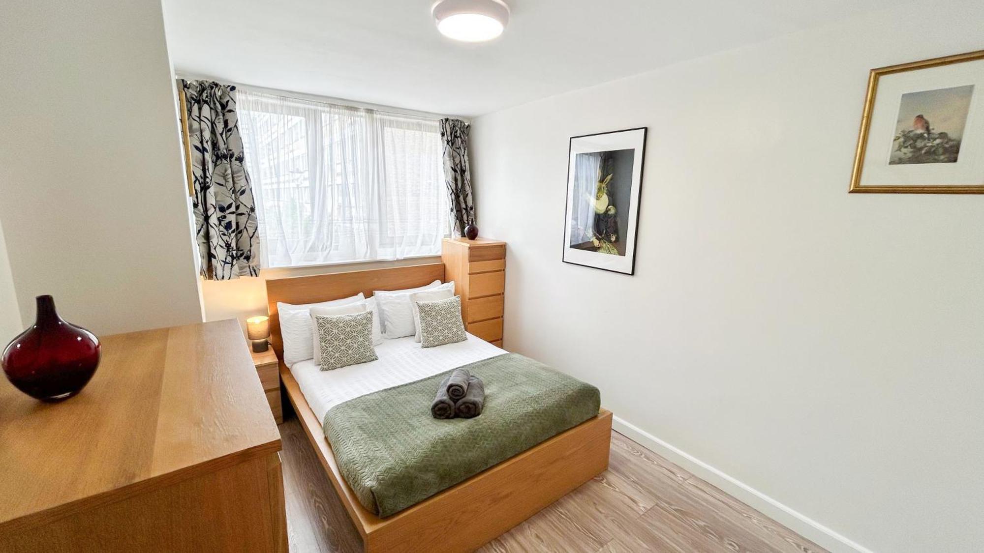 Cosy 3 Bedroom 3 Bathroom Flat With Private Garden- Maida Vale, Near Paddington Apartment *