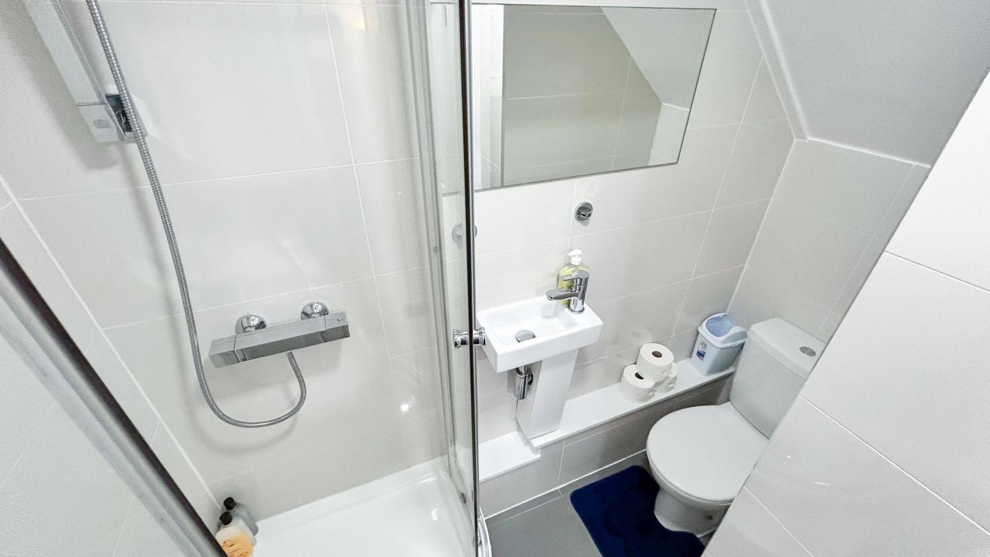 Cosy 3 Bedroom 3 Bathroom Flat With Private Garden- Maida Vale, Near Paddington *